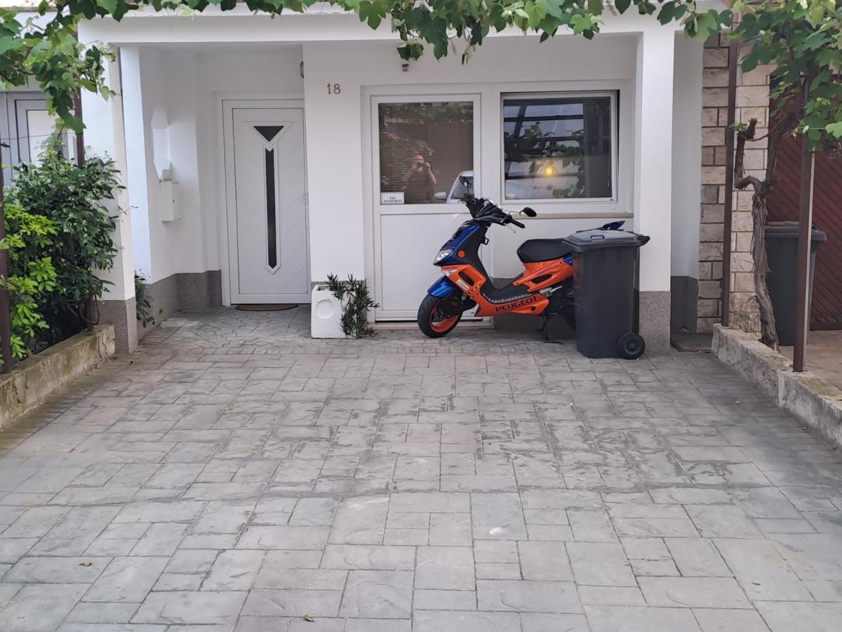 T&R Apartment Порторож Экстерьер фото